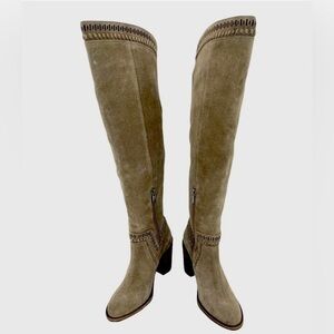 VINCE Camuto Tan Madolee Boot New size 5.5